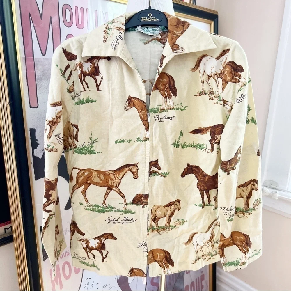 Tregos Westwear Rare Vintage Tan, Brown, Green All Over Horse Print Zip Up Shirt